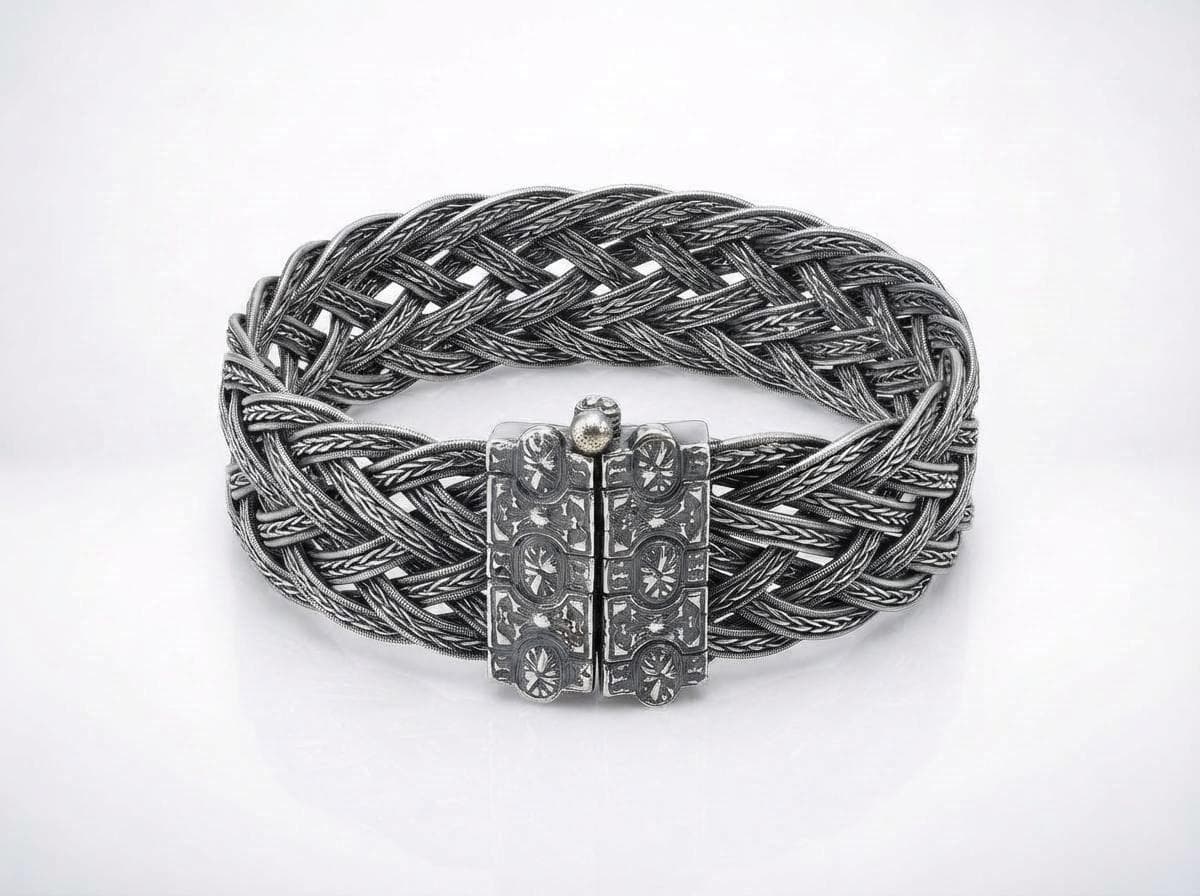 SLVR-BLK-053